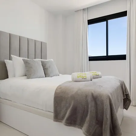 Vivi Homes - Casa Espanola *