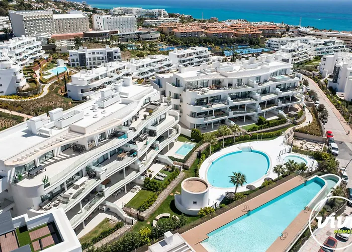 Vivi Homes - Casa Espanola