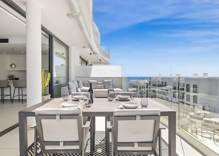 Vivi Homes - Casa Espanola アパート フエンヒロラ